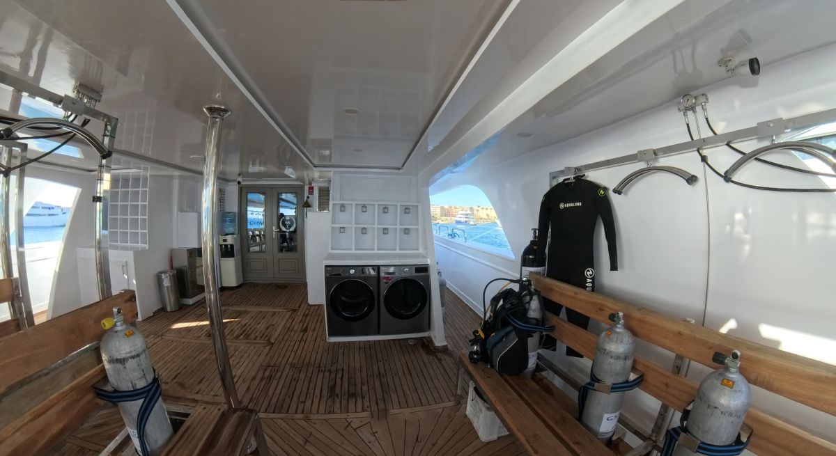 ghani liveaboard washing machines