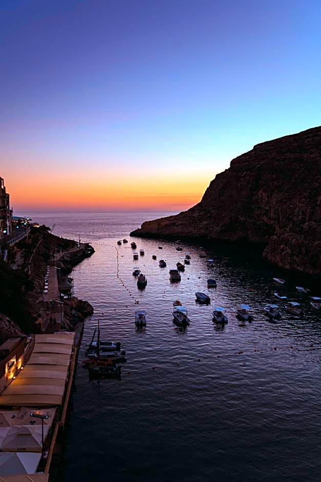 Xlendi Bay, Gozo Diving Holidays