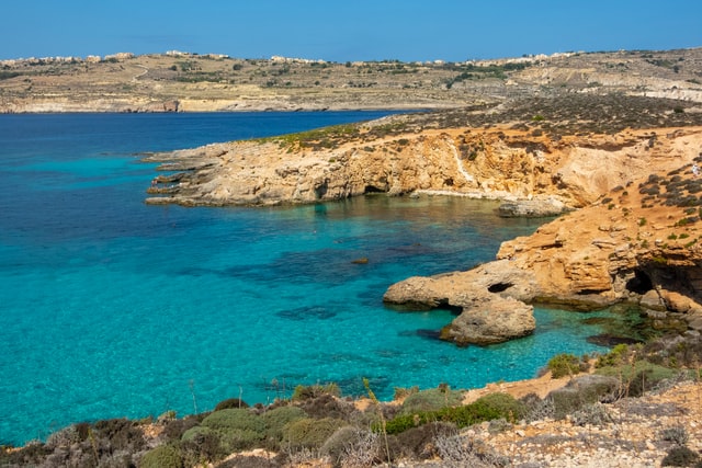 diving in malta