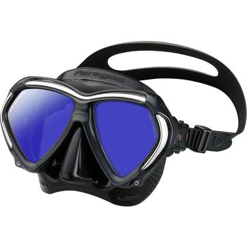 7 Essential Equipment Items for Scuba Diving